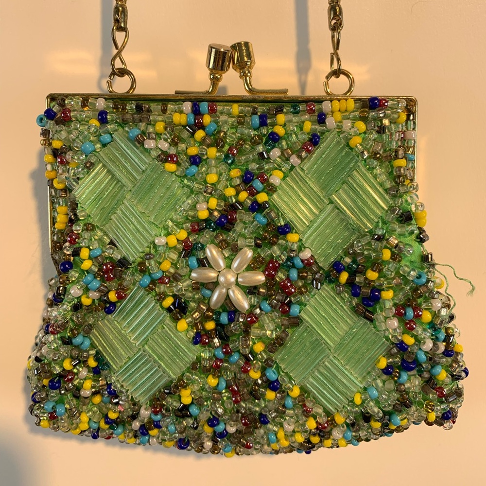 Unique Vintage Beaded Mini Purse!
